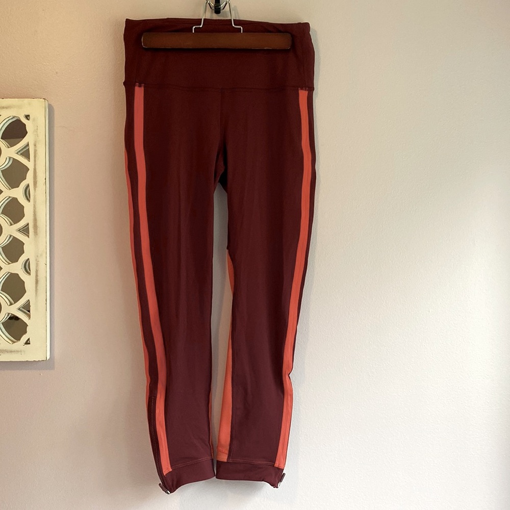 Lululemon reflective mesh running crops size 6